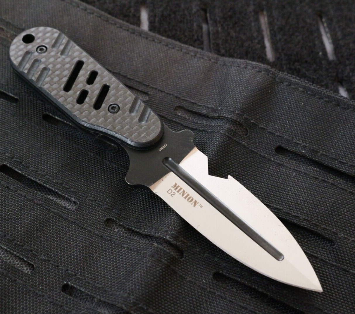 Tactical Neck Knife D2 Steel Black Carbon Fiber Handle Kydex Sheath Full Tang 8"