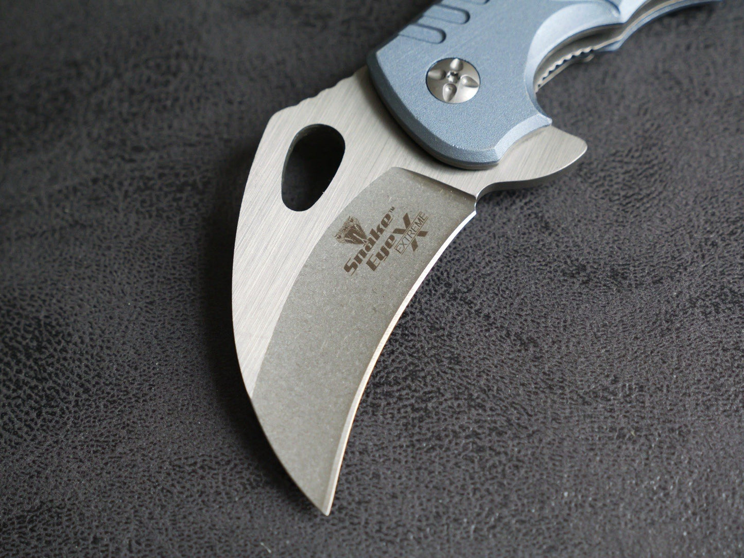 Tactical Karambit Combat Knife Stealth Army Manual Folding Knife Metal Handle