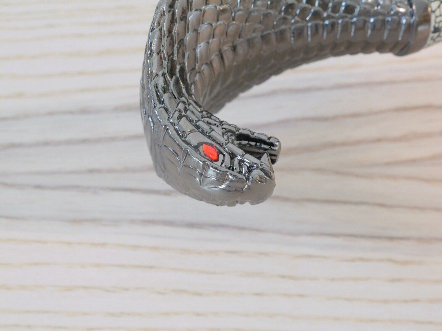 39” King Cobra Head Samurai Sword Katana Ninja Snakeskin Scabbard Ornate Ruby