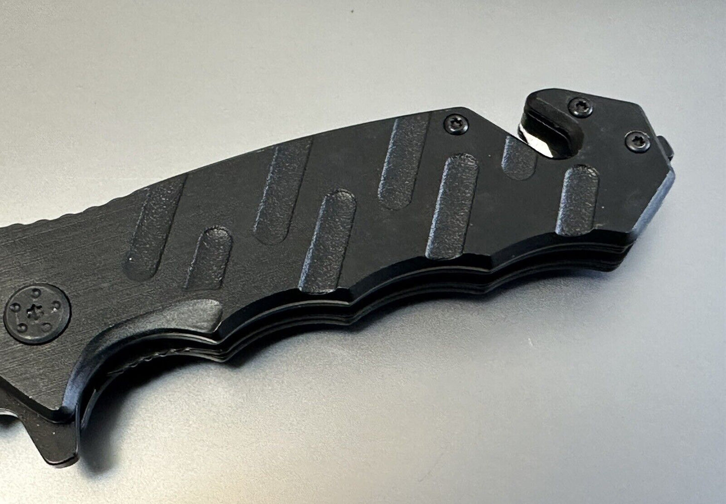 Rescue Tactical Pocket Knife Surgical Steel Glass Breaker Seat Belt Cutter 4.5”