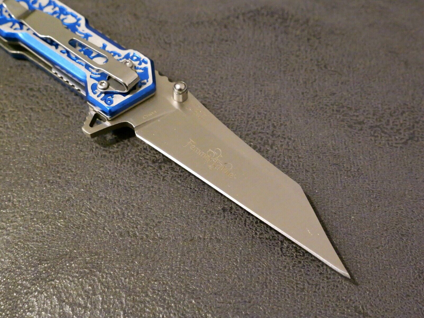 Blue Pocket Knife 8” Overall Size M Wharncliffe Blade Full Metal Skulls Assist