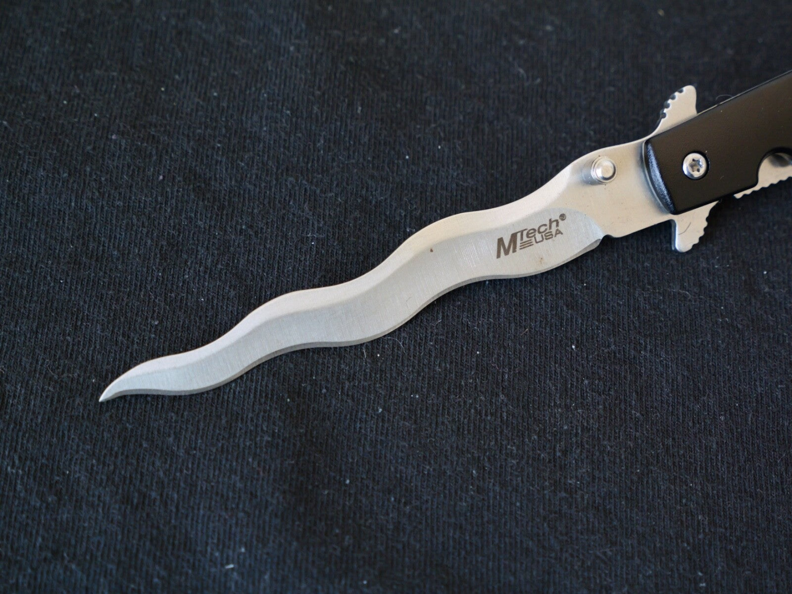 Kris Blade Black Spring Assist Pocket Knife Full Size 9" Overall Sharp Rare
