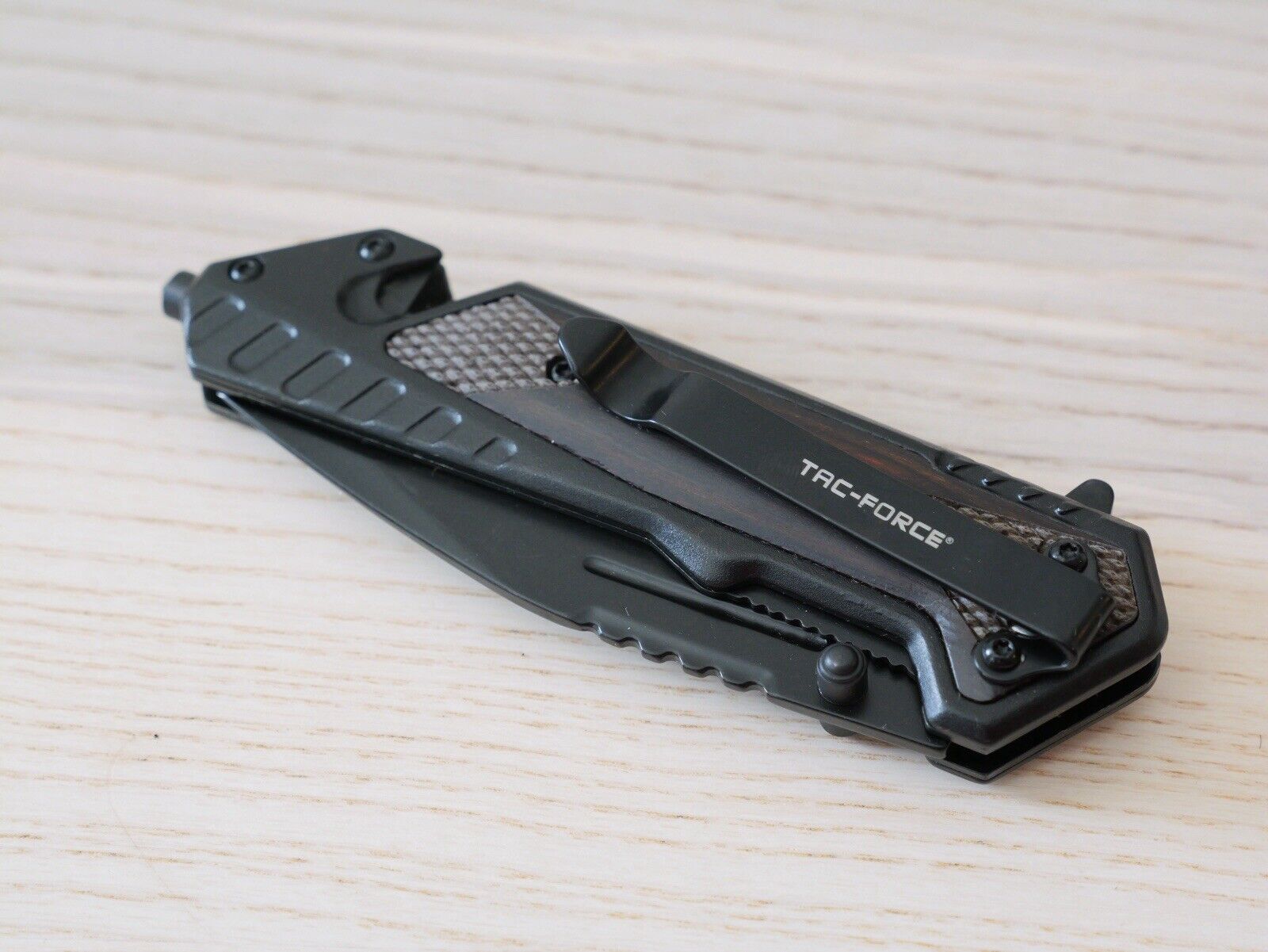 Rescue Tactical Pocket Knife Black Glass Breaker Seat Belt Cutter Full Size 8”