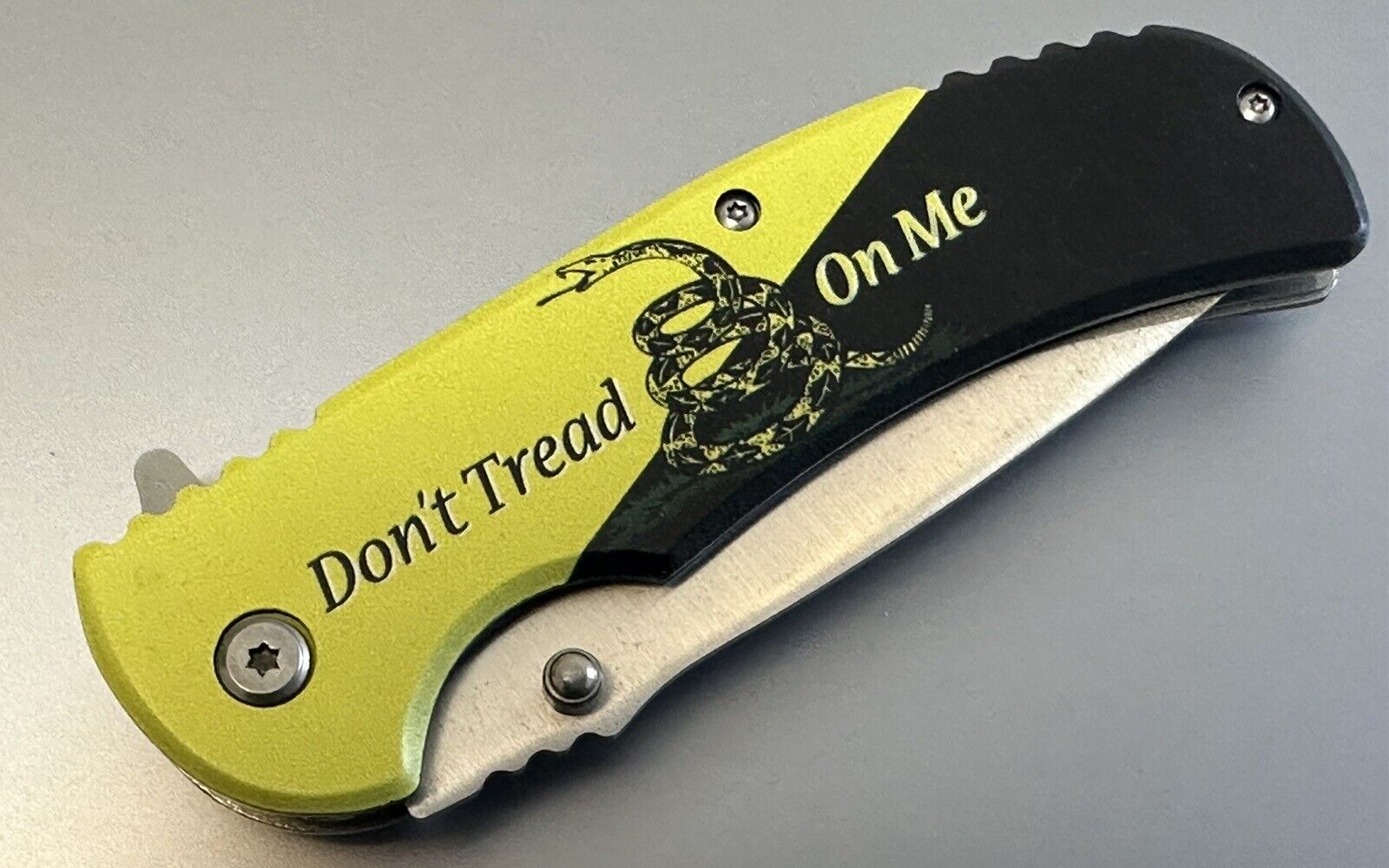 Full Size Pocket Knife Don’t Tread On Me 4.5” Full Metal 440 Stainless Steel EDC