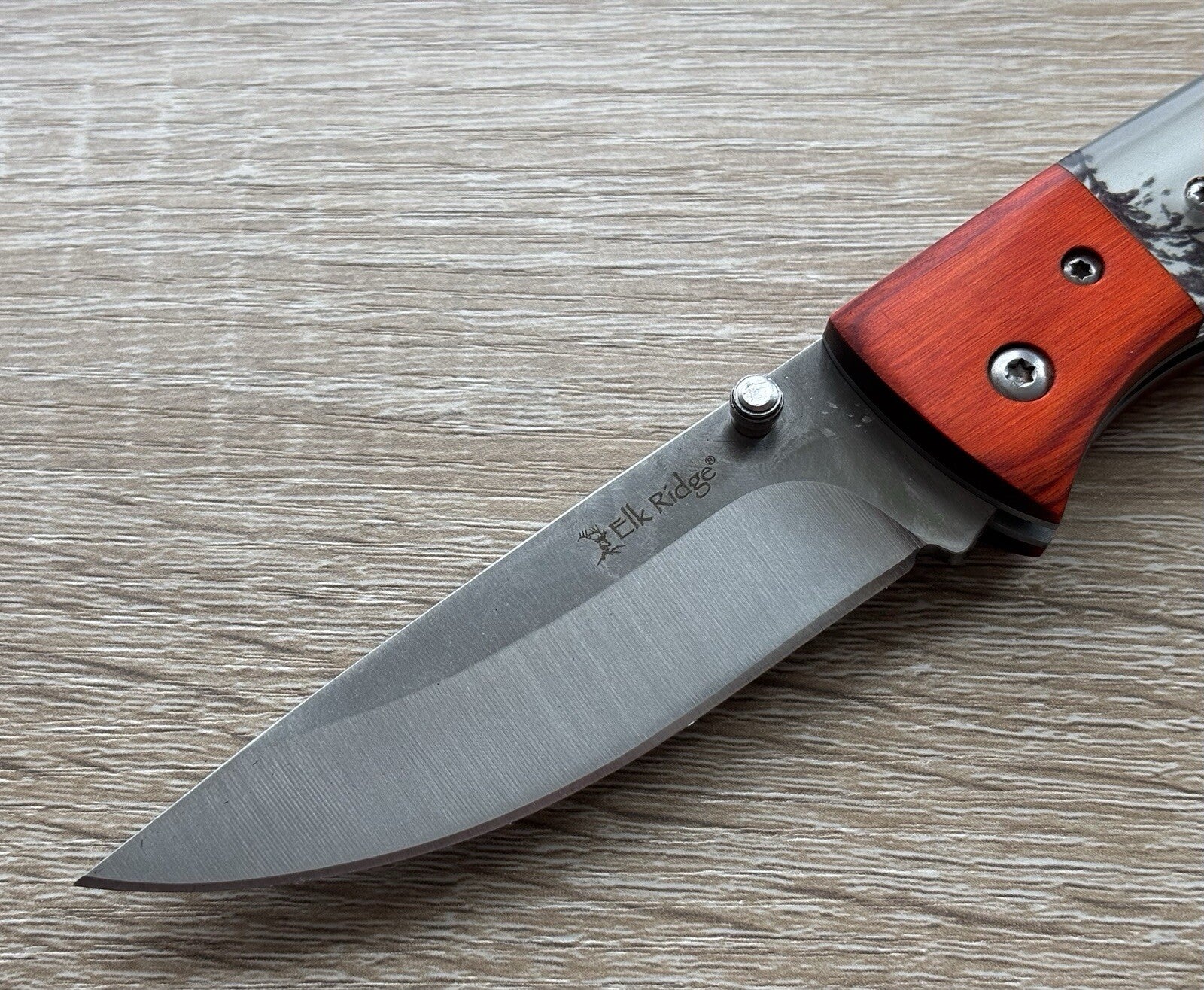 Elk Ridge Pocket Knife Wolf Manual Lockback Medium Size Wood Handle