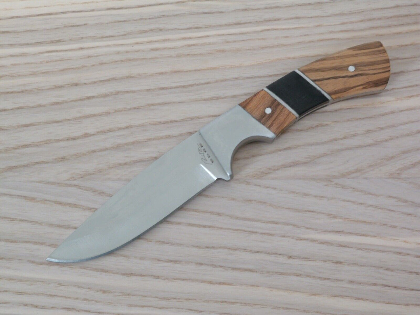 8" Fixed Blade Knife Full Tang Wood Handle Ergonomic Steel Guard Nylon Sheath