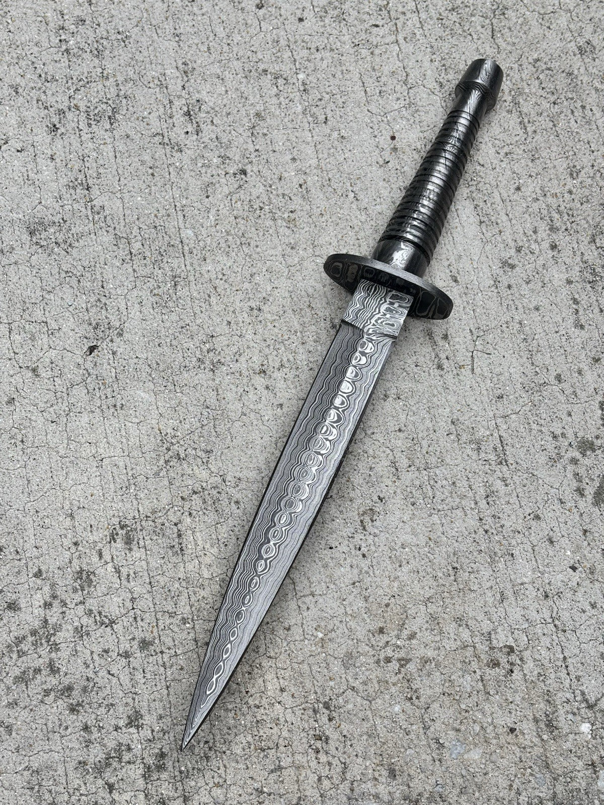 13” FS Commando Dagger Damascus Full Tang Double Edge Spear Point Leather Sheath