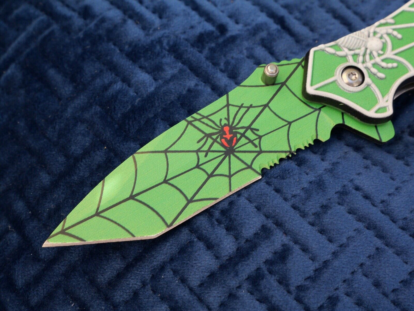 Green Pocket Knife Tanto Spider Web Window Punch Seat Belt Cutter Assisted Sharp