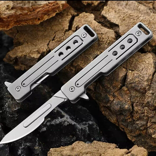 13cm Scalpel Folding Knife Titanium Alloy Pocket Knife 10Blades Outdoor Camping