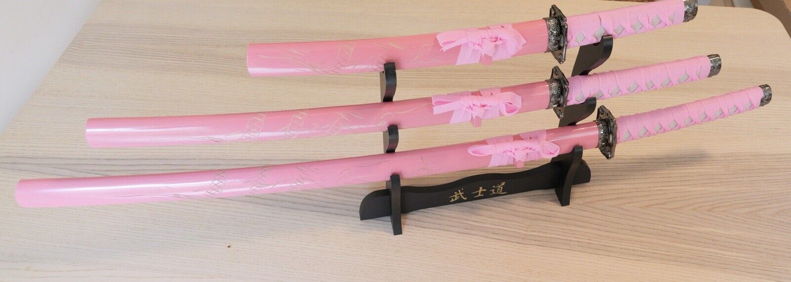 Samurai Sword Set PINK Dragon Display Stand Wood Scabbard Katana 3 Piece Set