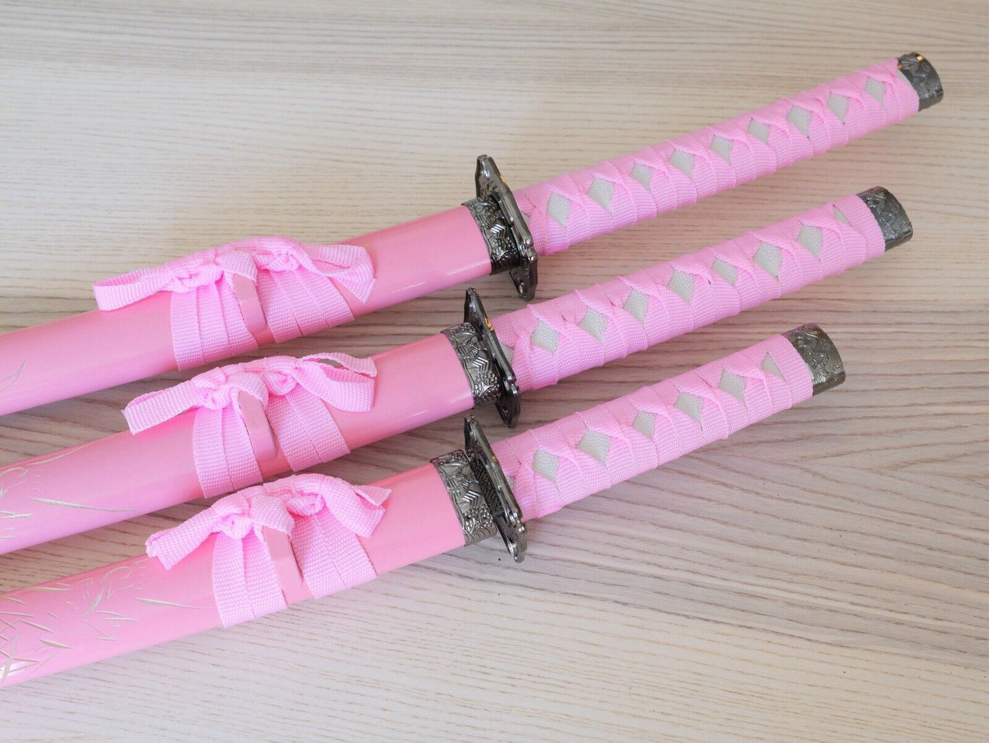 Samurai Sword Set PINK Dragon Display Stand Wood Scabbard Katana 3 Piece Set