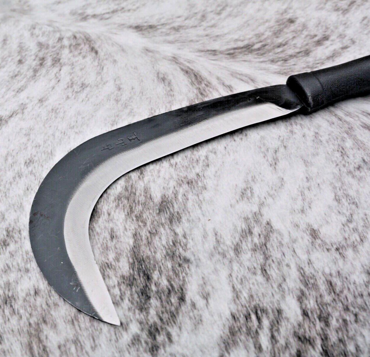 14" hook machete crescent blade carbon steel razor sharp harvesting landscape