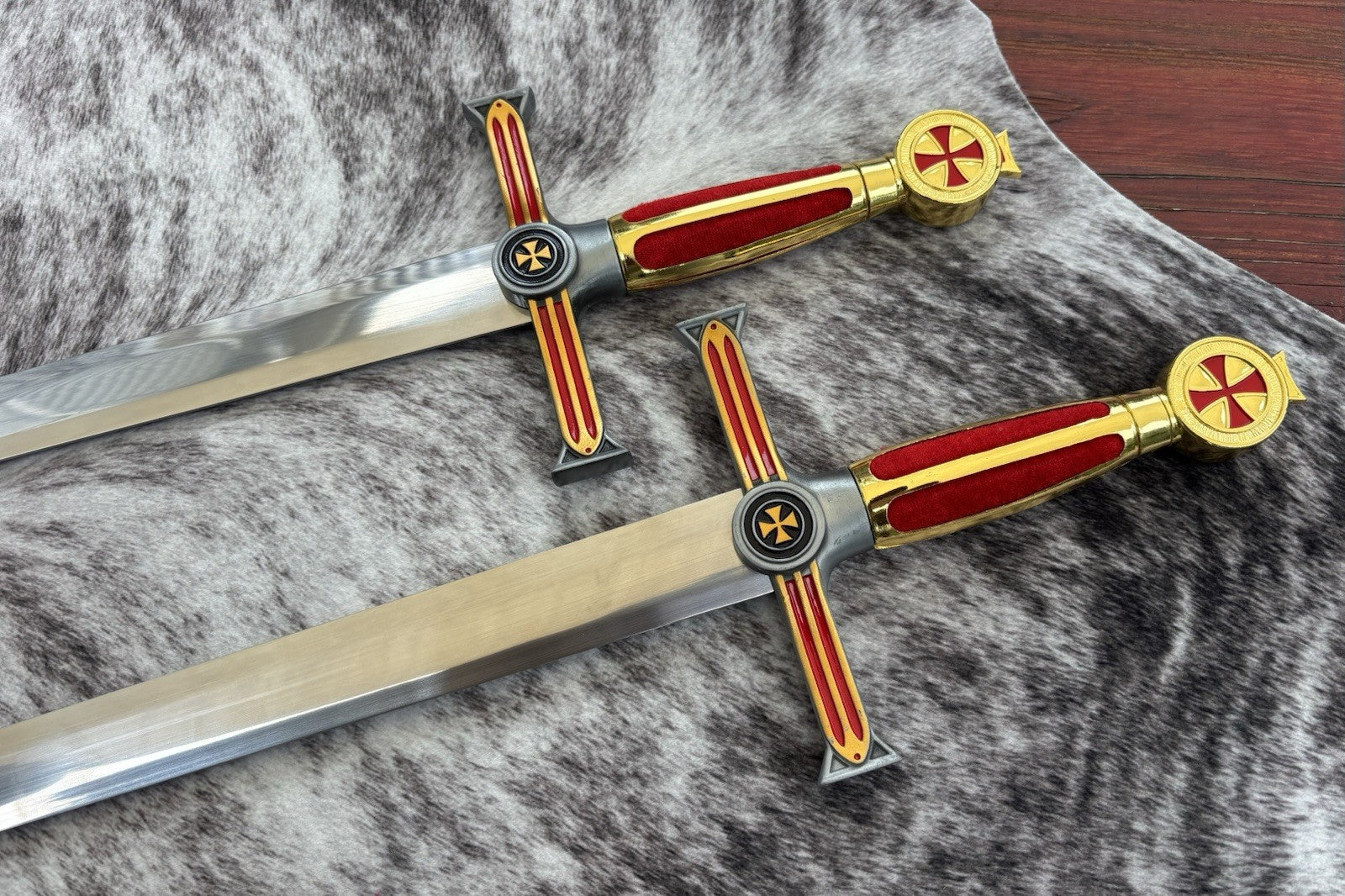30” Knights Templar Sword Set Wood Shield Display Plaque Wall Mount Mirror Shine