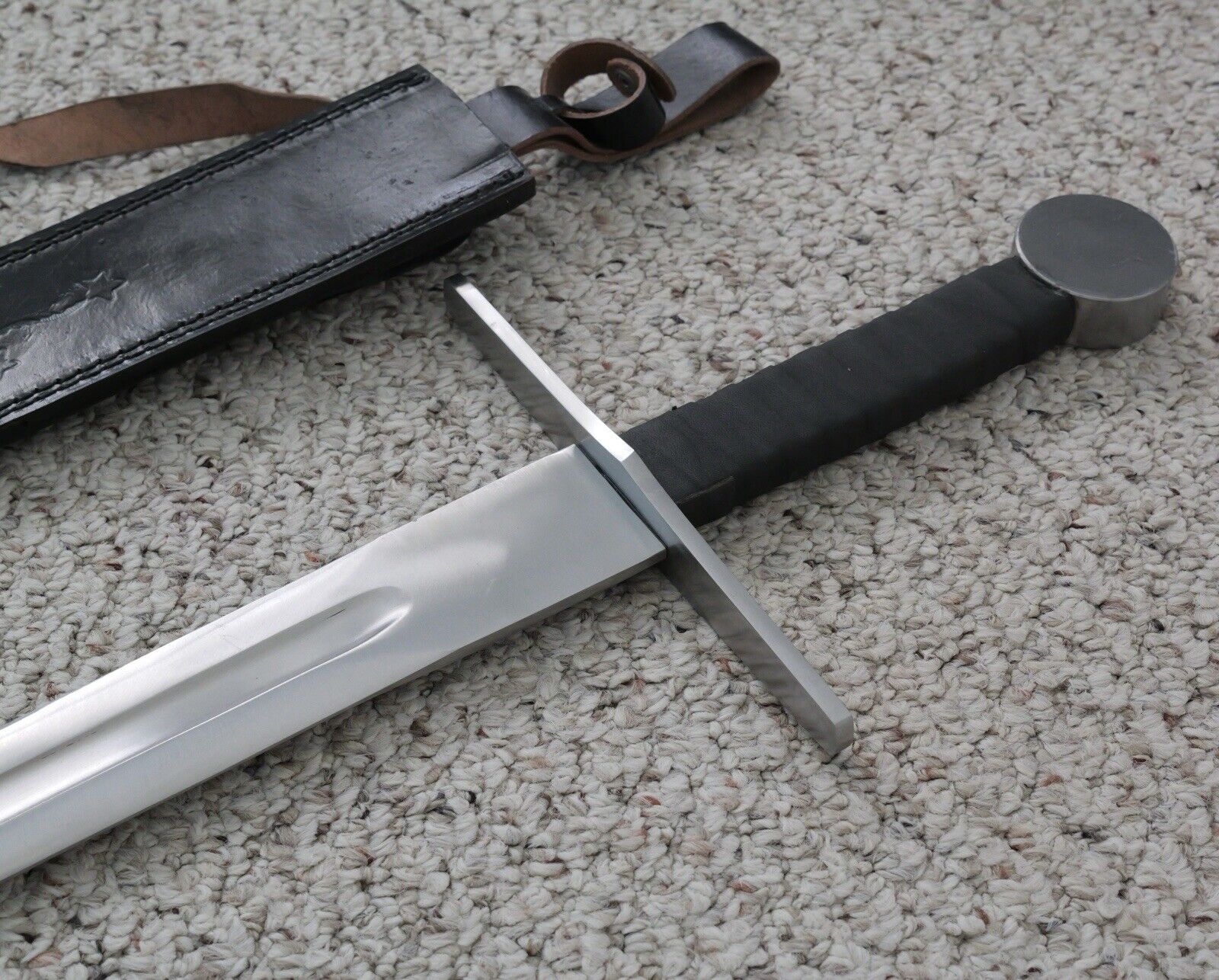 40” Medieval Longsword One Handed Full Tang Leather Handle Handforged Scabbard