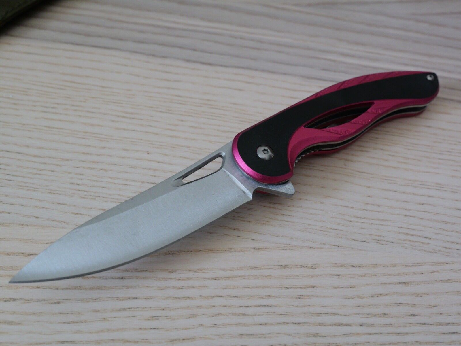 Full Size Pocket Knife PINK Girls Ladies Womens Self Defense Manual Opening Cute