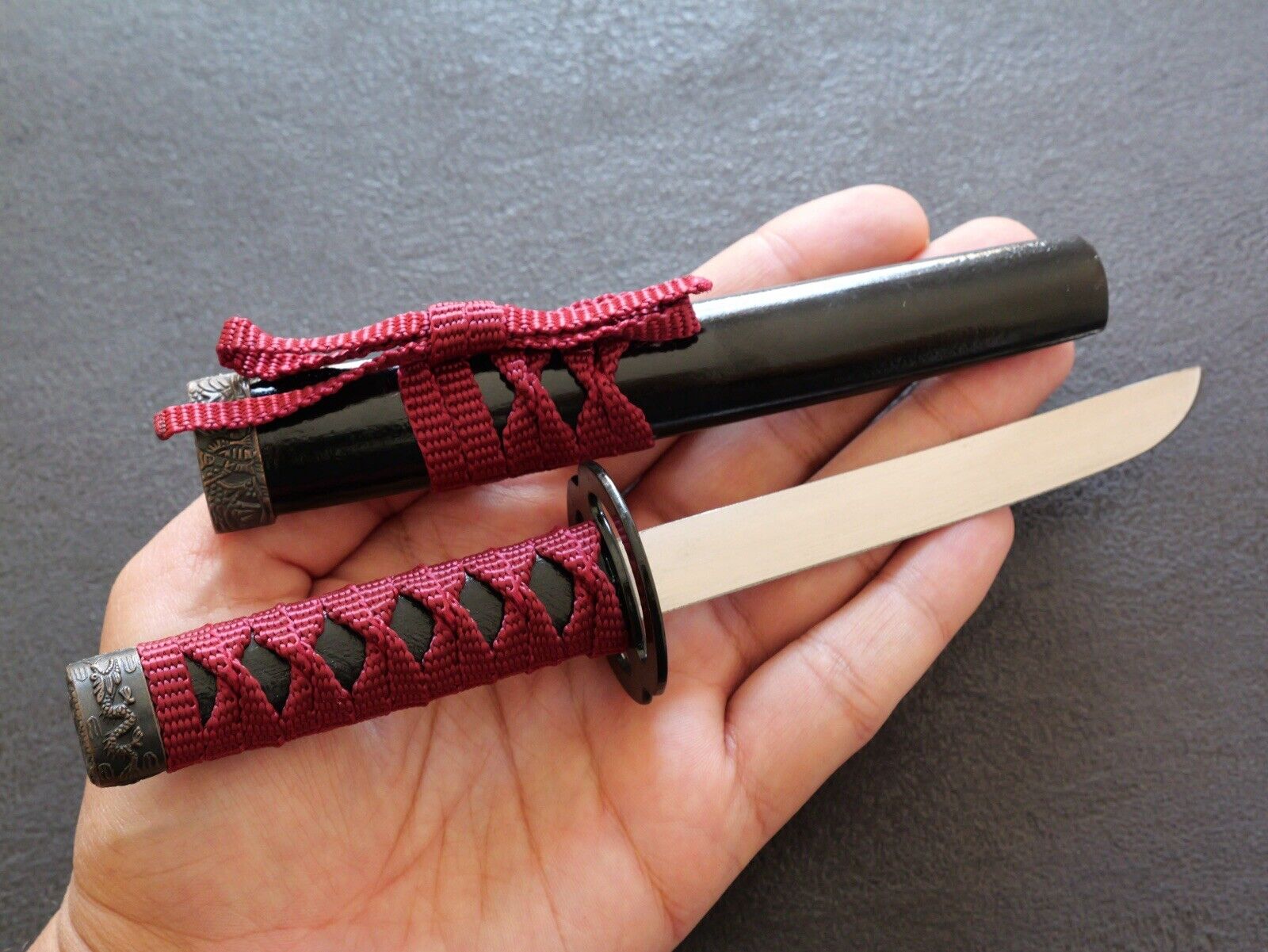 9” Mini Katana Samurai Sword With Table Stand Red Stainless Steel Blade Tanto