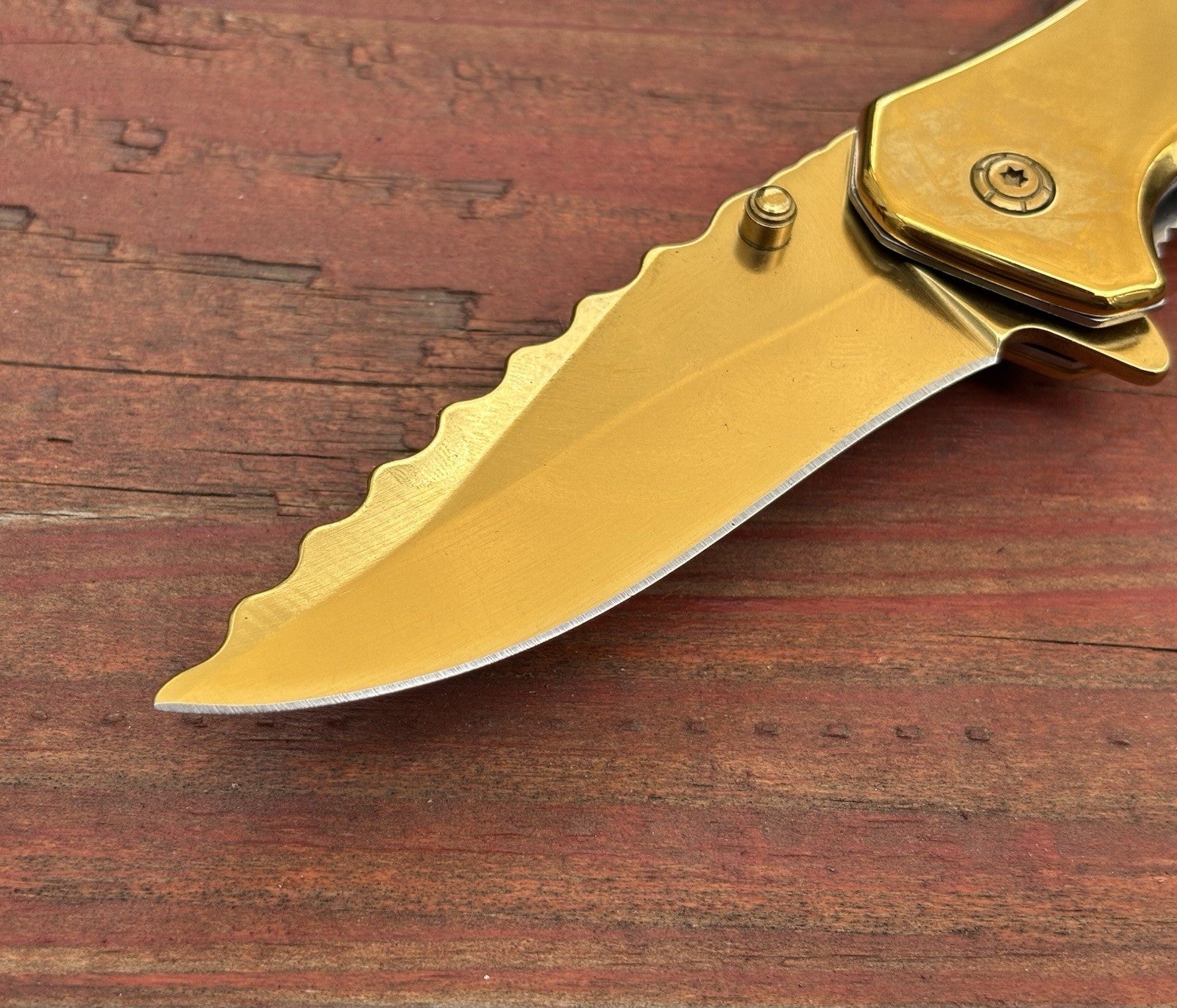 Metal Spring Assist Pocket Knife Emergency Window Punch Seatbelt Cutter Gold
