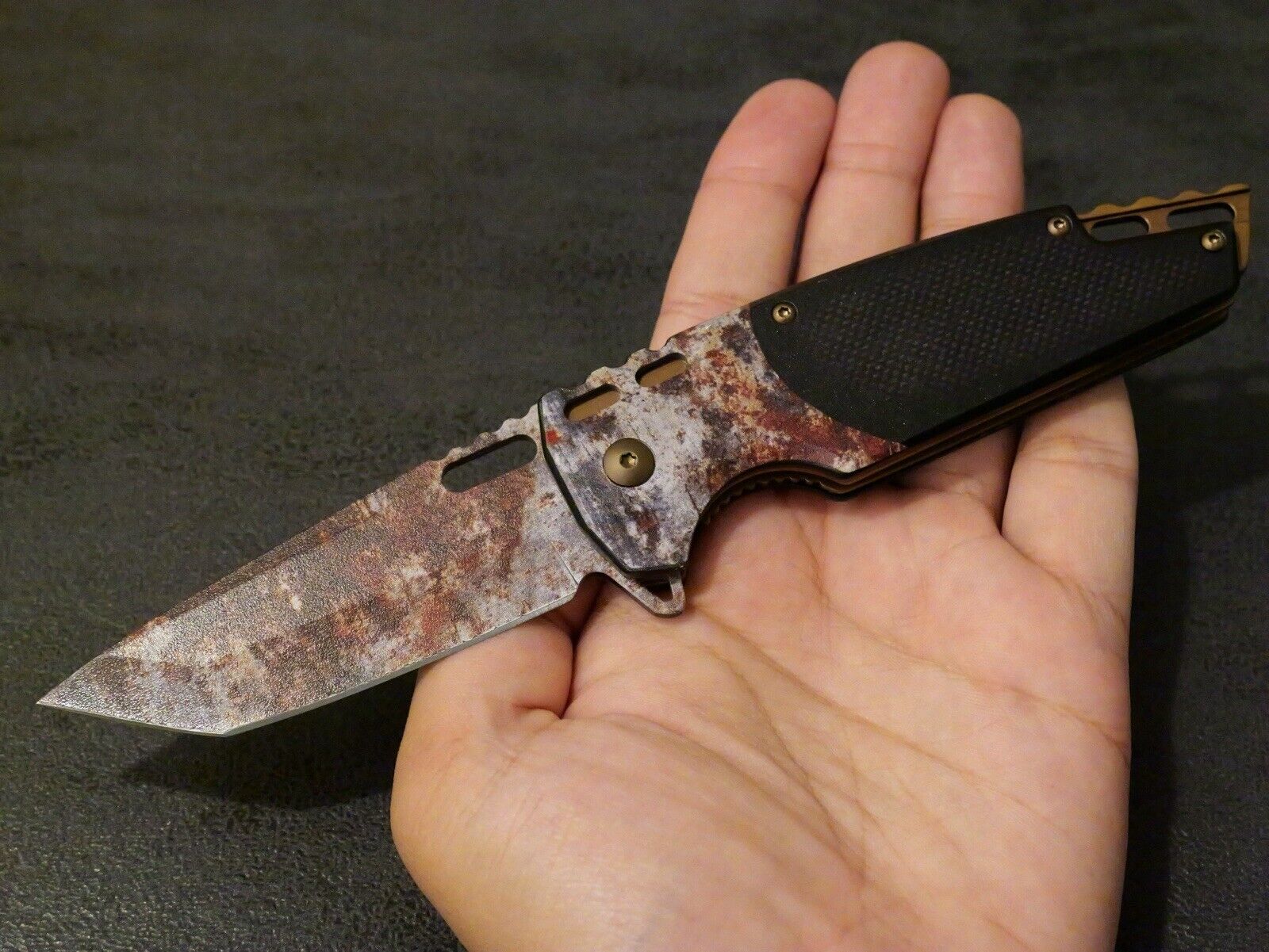 Full Size Pocket Knife Modern Design Spring Assist Tanto Camo Black Pocket Clip