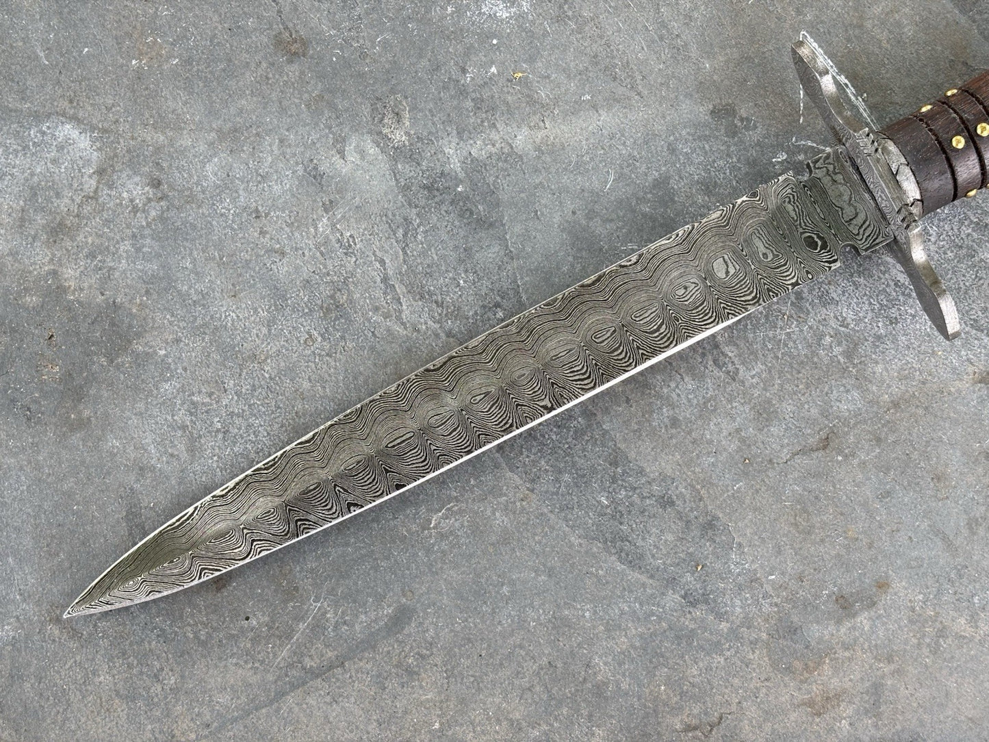 15” Dagger Double Edge Spear Point Sharp Leather Sheath Carbon Steel Hilt Spike