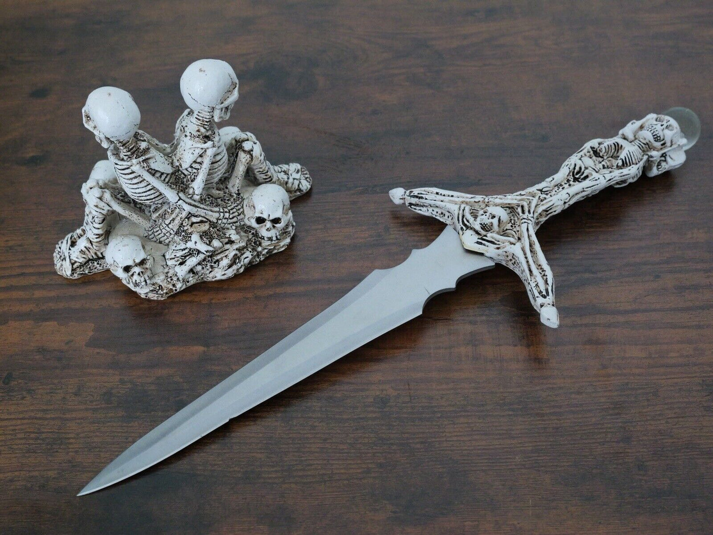 17” Skull Dagger Double Edge Spear Point Skeleton Stand Orb Fantasy Sword Sharp