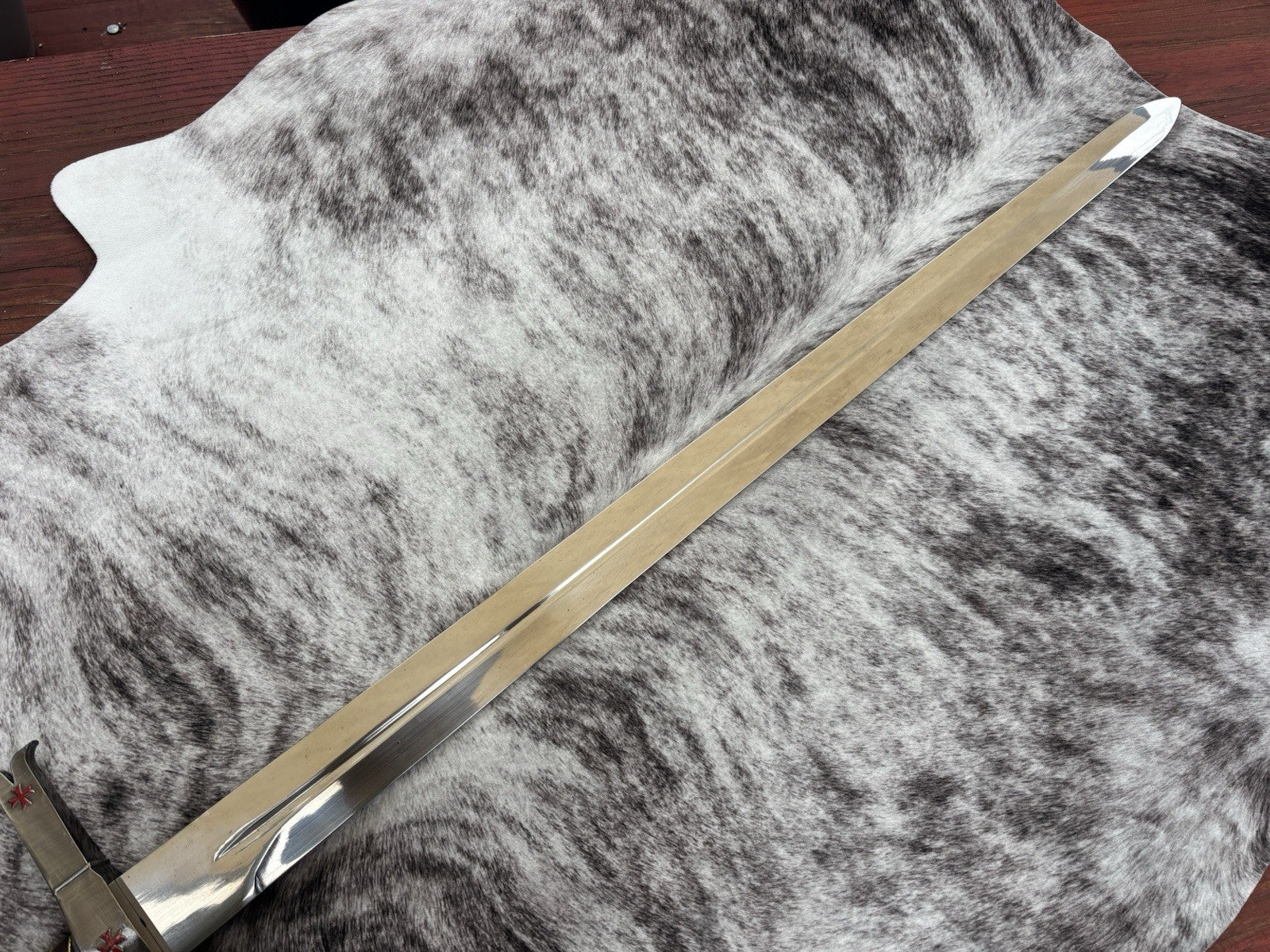 39” Knights Templar Sword Wood Display Plaque Mirror Finish Gray Cross Pommel