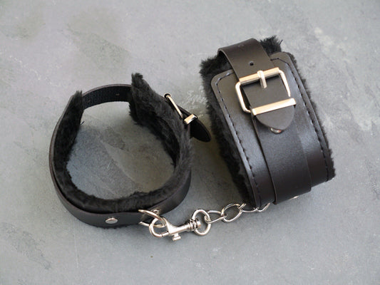 Fuzzy Black Handcuffs Leather Stainless Steel Chain And Studs Bedroom Sexy Bdsm