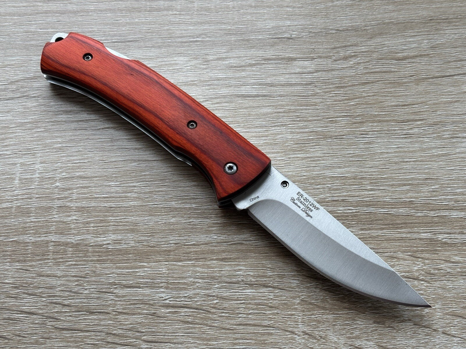 Elk Ridge Pocket Knife Wolf Manual Lockback Medium Size Wood Handle