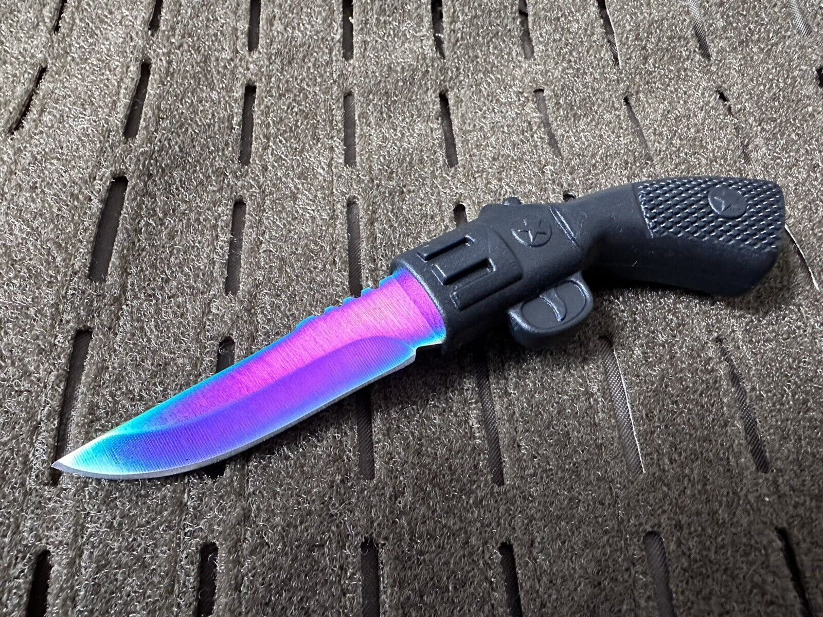 Necklace Knife Hard Sheath Rainbow Fixed Blade Drop Point 7” Overall Tactical