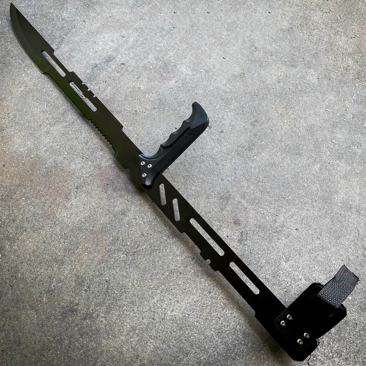 27.5" LARGE VAMPIRE BLOODRAYNE TACTICAL BLACK NINJA SWORD SERRATED SHARP EDGE