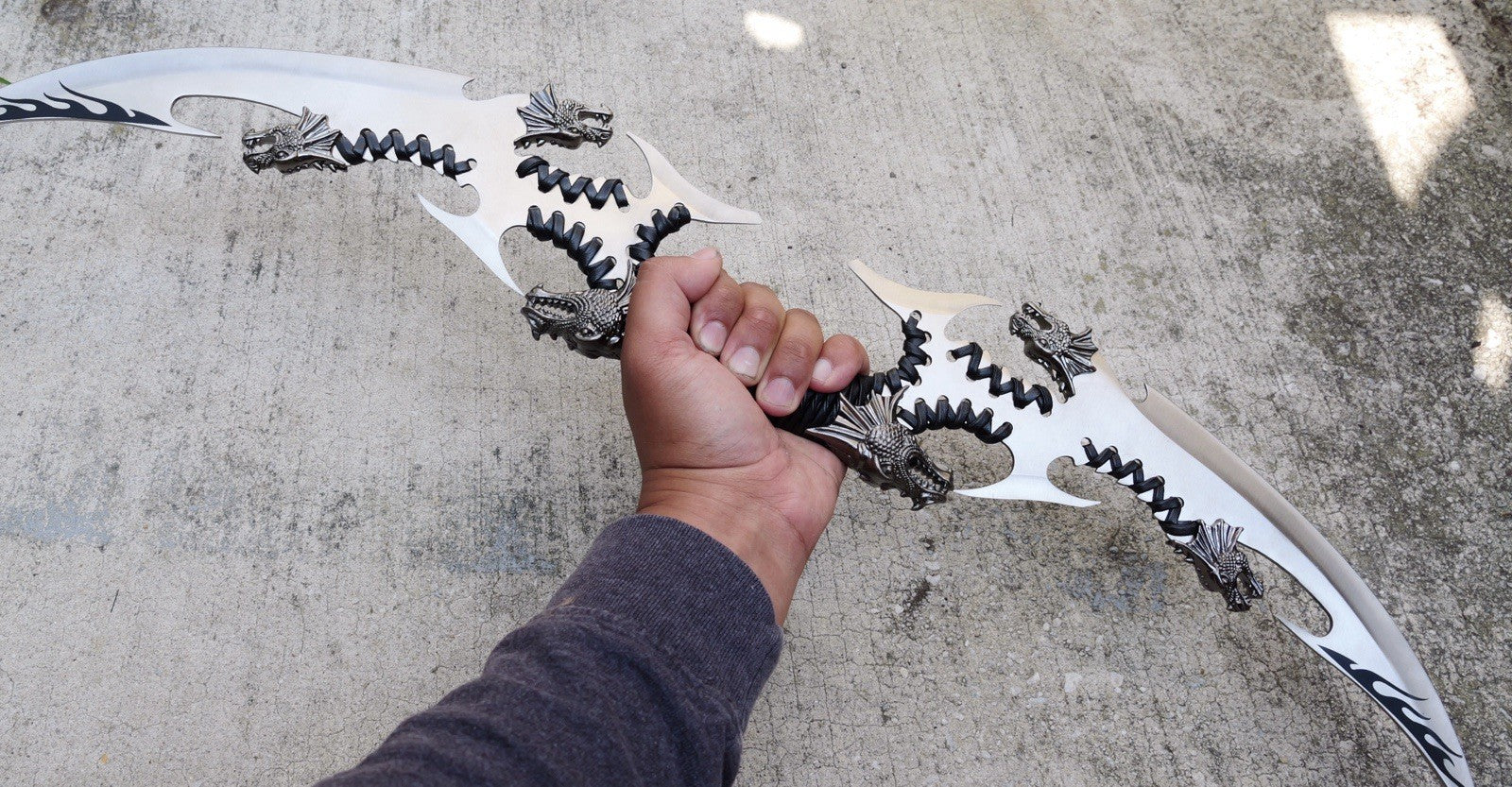 28” Dual Blade Dragon Sabre Fantasy Dagger Display Plaque Epic Details 10” Blade