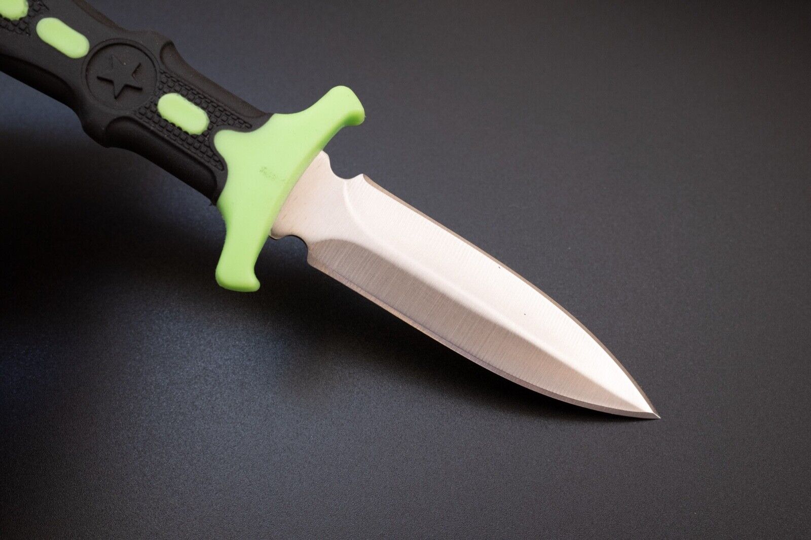 Neck Knife Double Edge Spear Point Rubber Handle Hard Sheath Ball Chain 7" Green