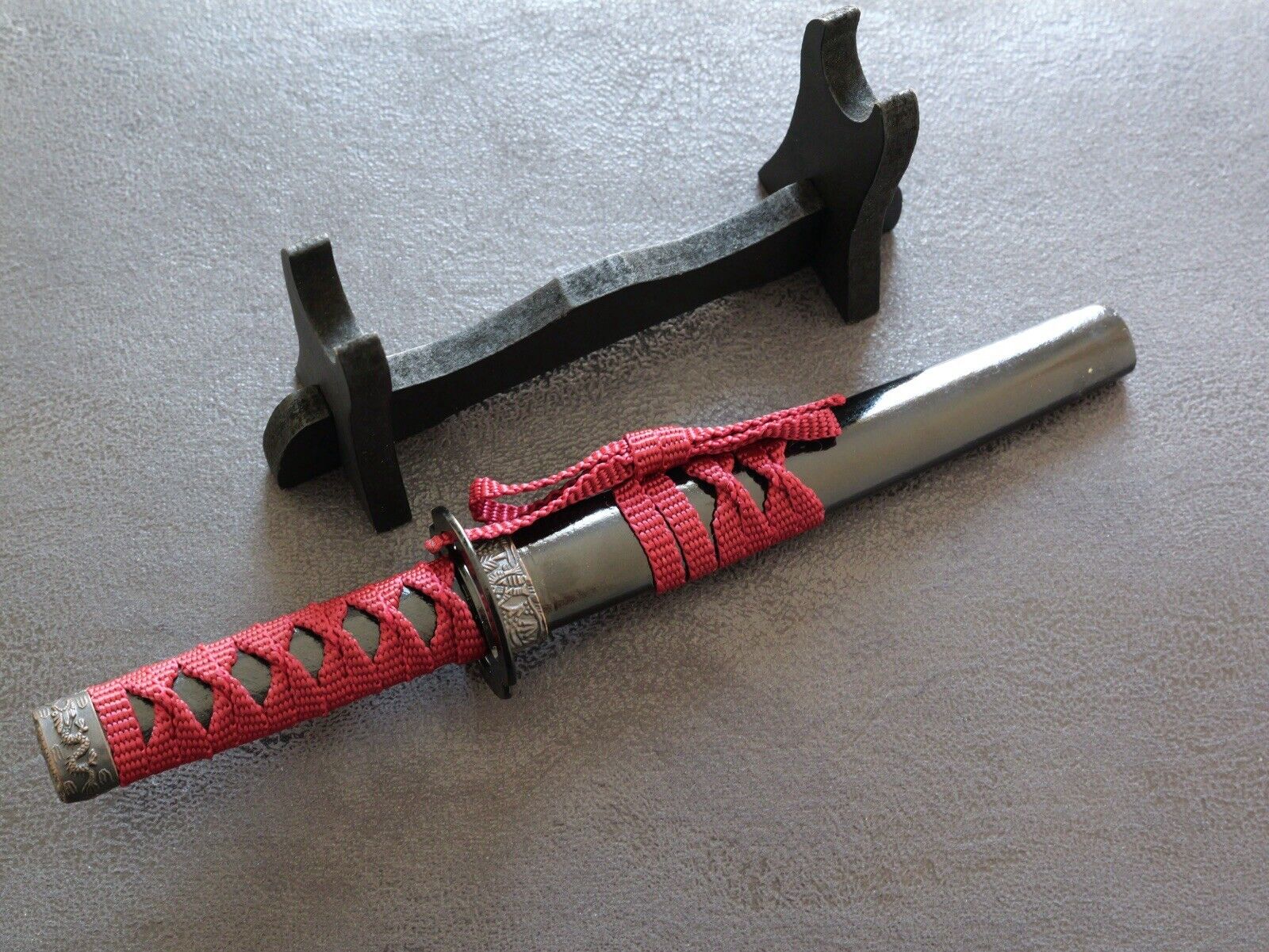 9” Mini Katana Samurai Sword With Table Stand Red Stainless Steel Blade Tanto