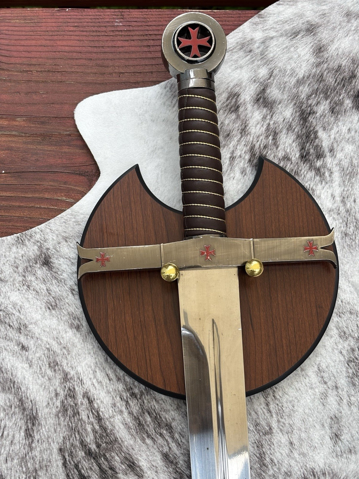 39” Knights Templar Sword Wood Display Plaque Mirror Finish Gray Cross Pommel