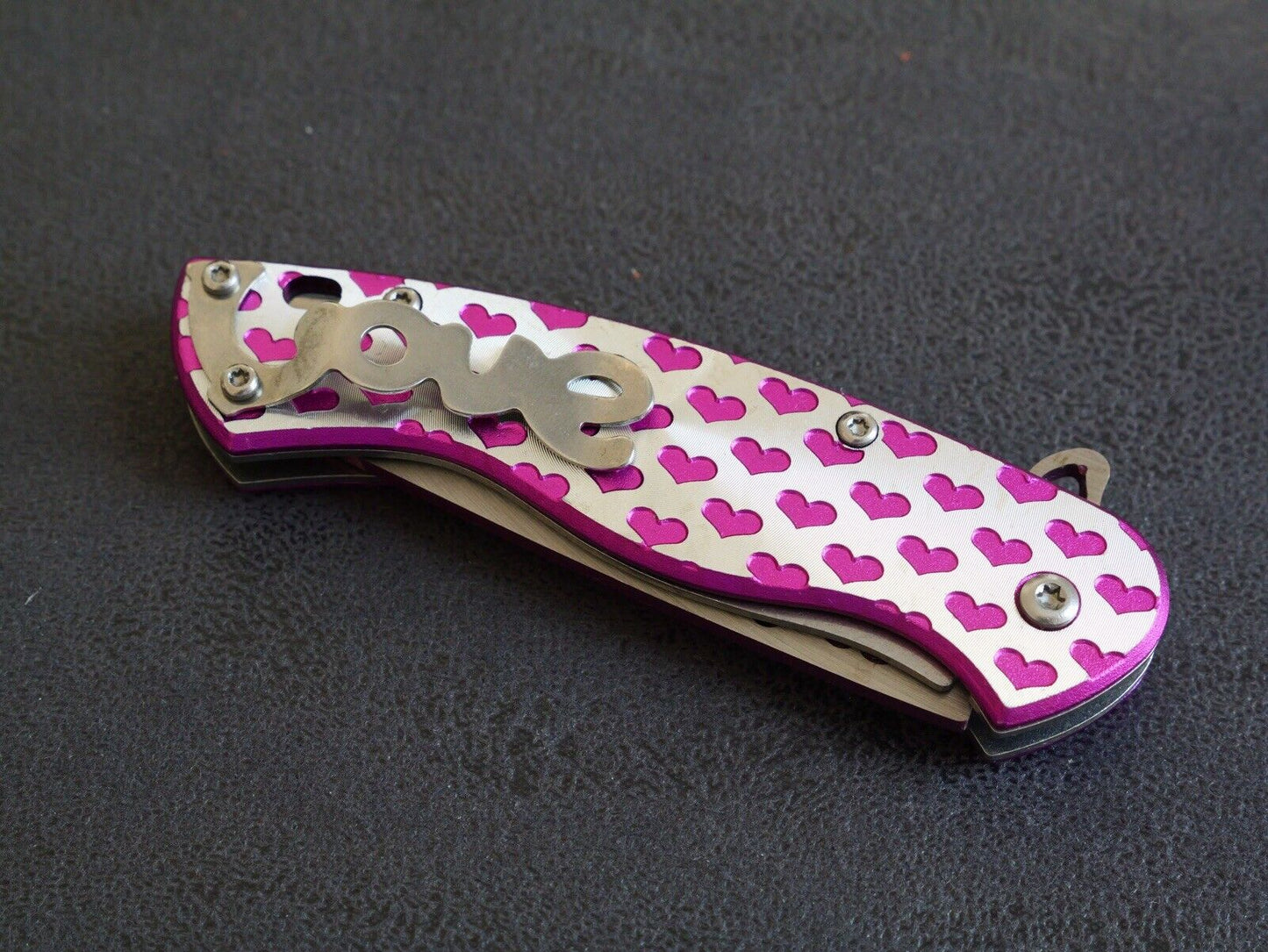 Ladies Pocket Knife Pink Hearts Mini 3.5” Belt Clip Spring Assist Cute Girly Edc