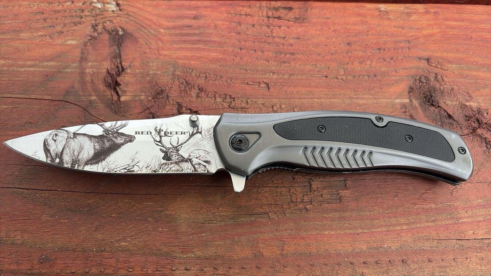 Deer Pocket Knife Full Size Spring Assist Metal Handle Etched Blade Modern New