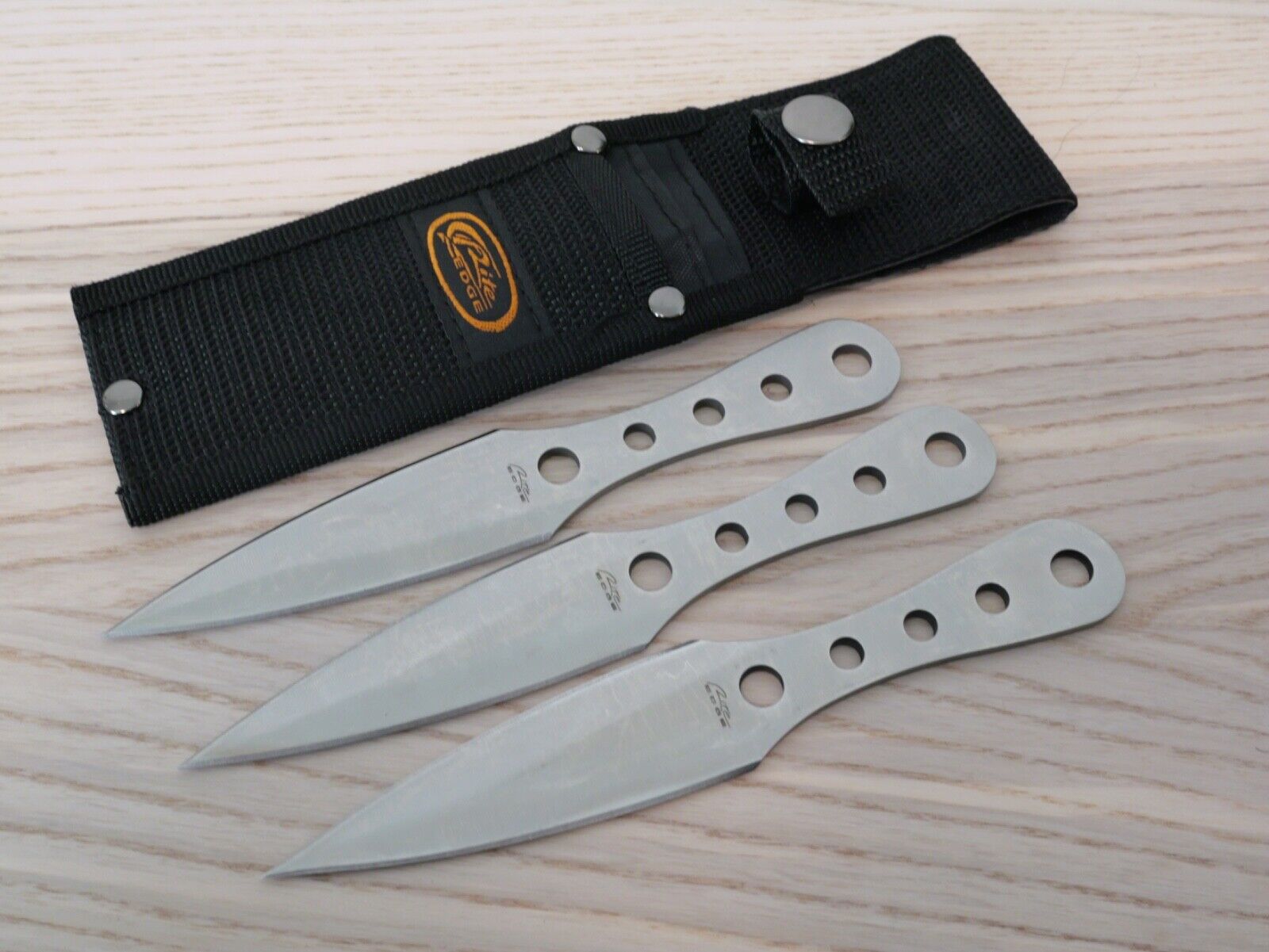 Classic 3pc Throwing Knife Set Chrome Balanced Knives Spear Tip Double Edge Fine