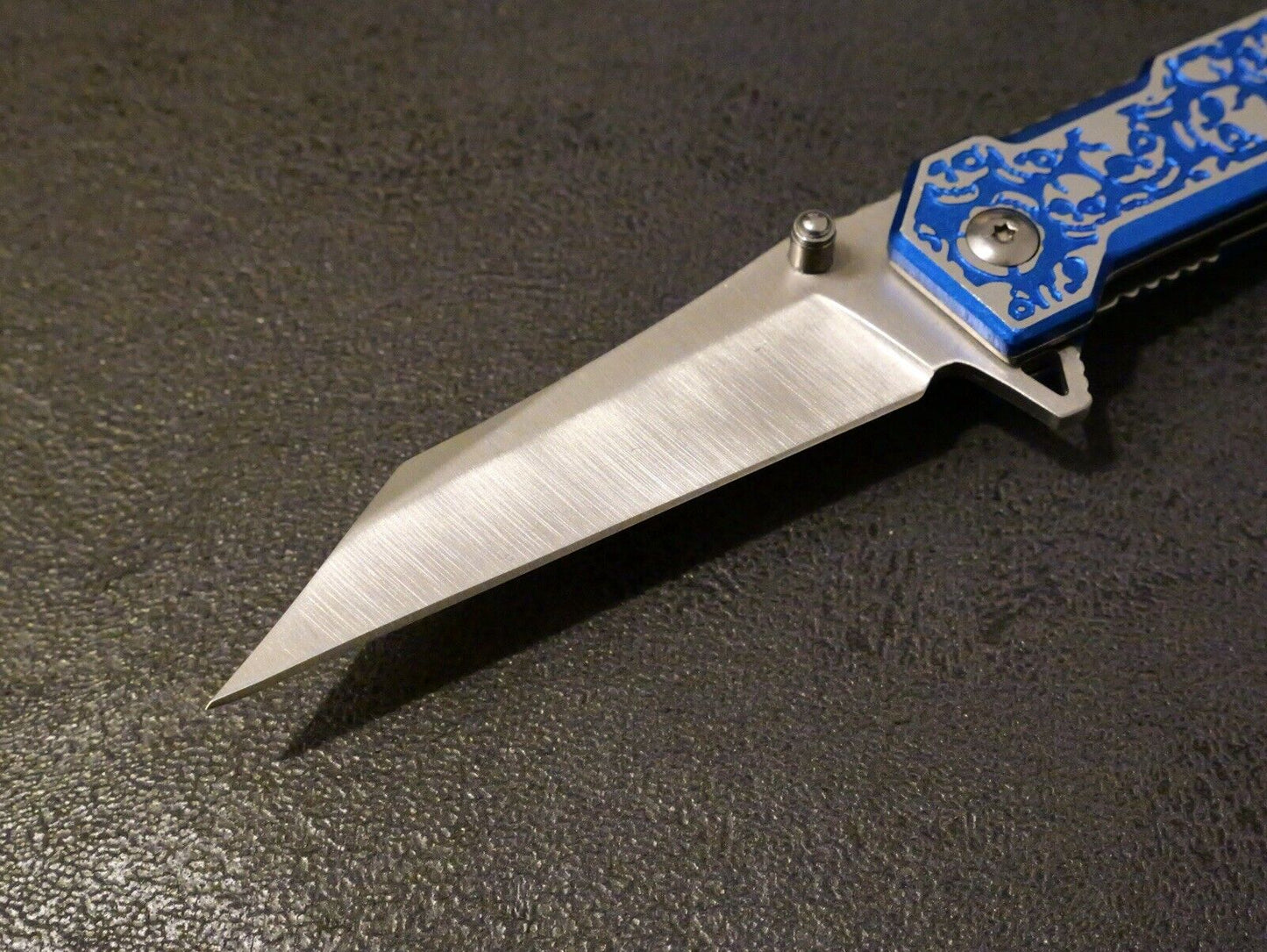 Blue Pocket Knife 8” Overall Size M Wharncliffe Blade Full Metal Skulls Assist