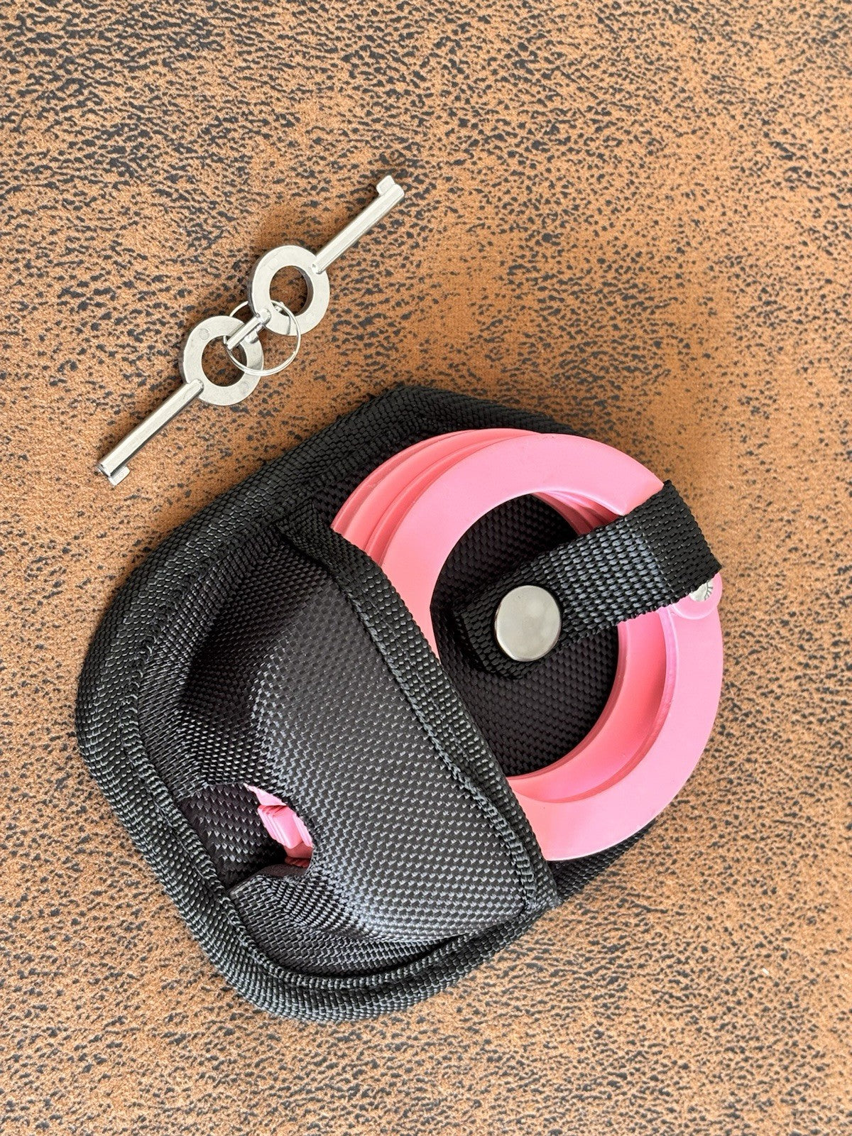 Pink Hand Cuffs Ladies Law Enforcement Security Heavy Duty Hinge Handcuffs Case
