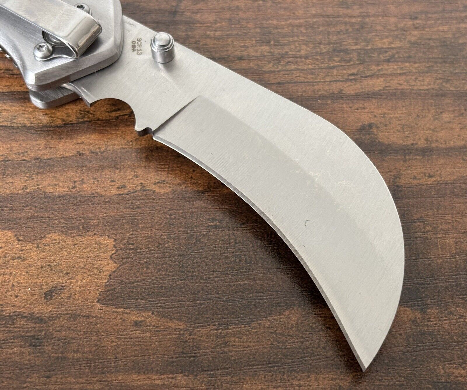 Hawkbill Knife Old School Wood Handle Sharp OG Classic Modern Liner Lock Hook