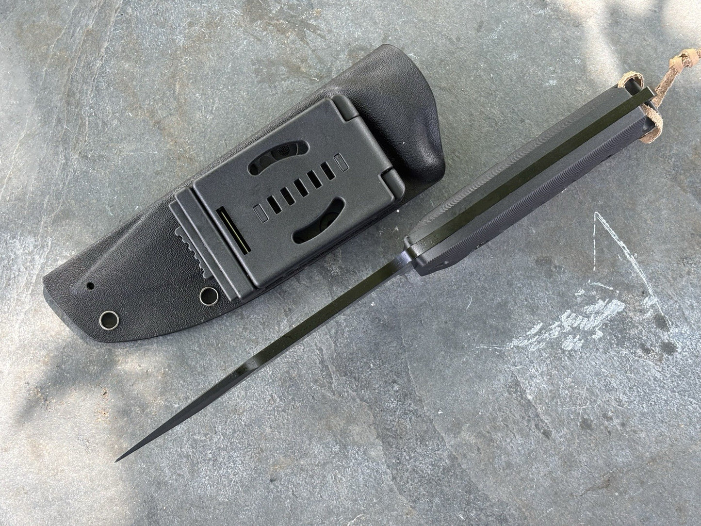 27cm Fixed Blade Knife Army Military Full Tang 5mm Thick Stealth Black Blade