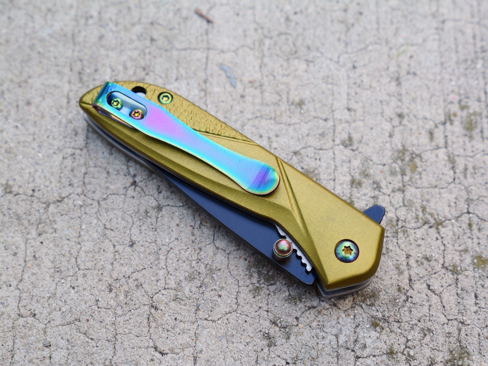 6” Aesthetic Spring Assist Pocket Knife Rainbow Clip Gold Scales Black 3” Blade