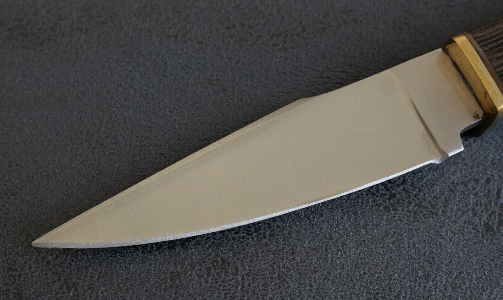9” Fixed Blade Knife Full Tang Survival Knife Quarter Sawn Wood Handle Leather