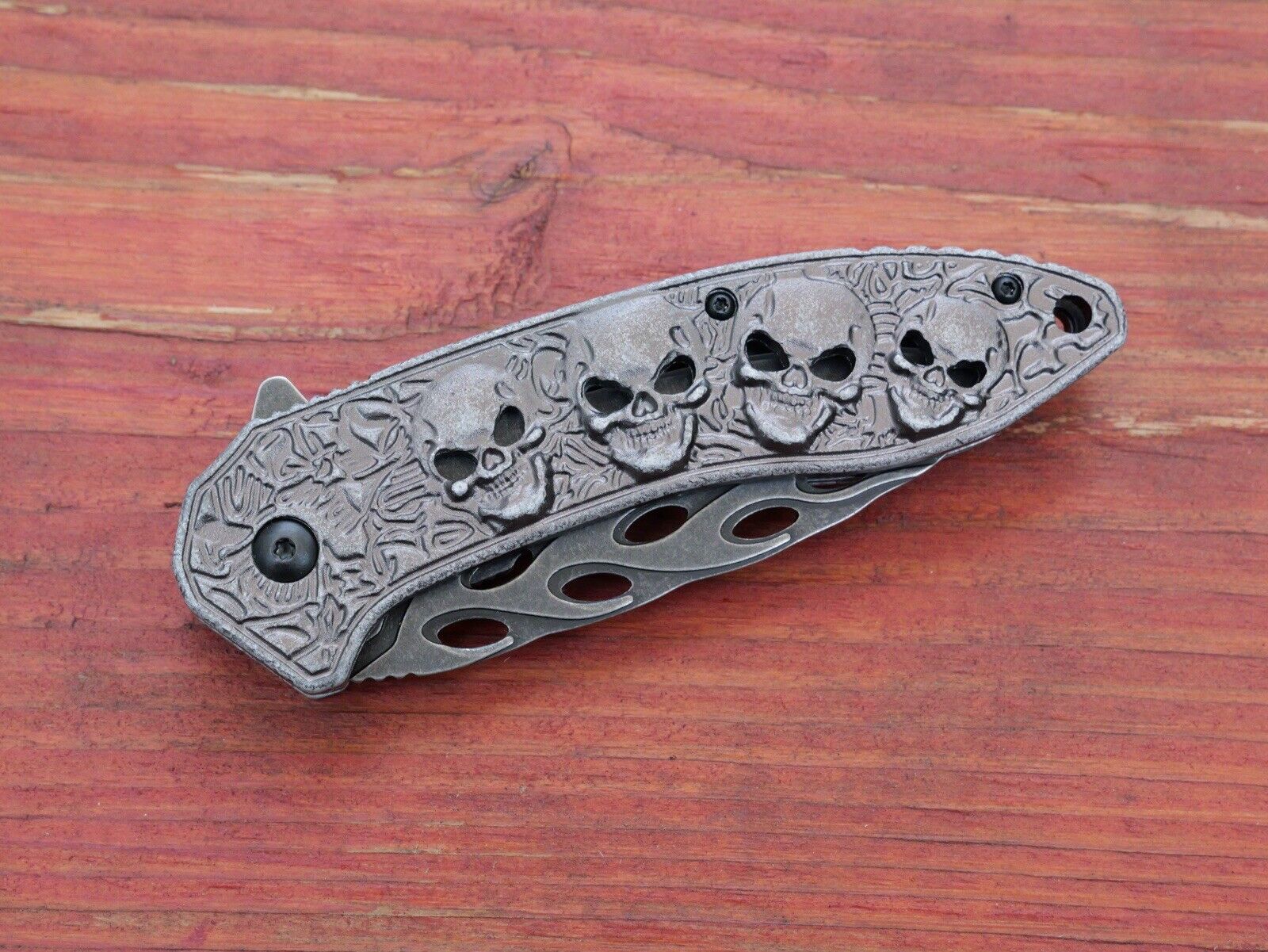 Full Size Pocket Knife Flames Skull Dark Gray Spring Assisted Belt Clip Sharp