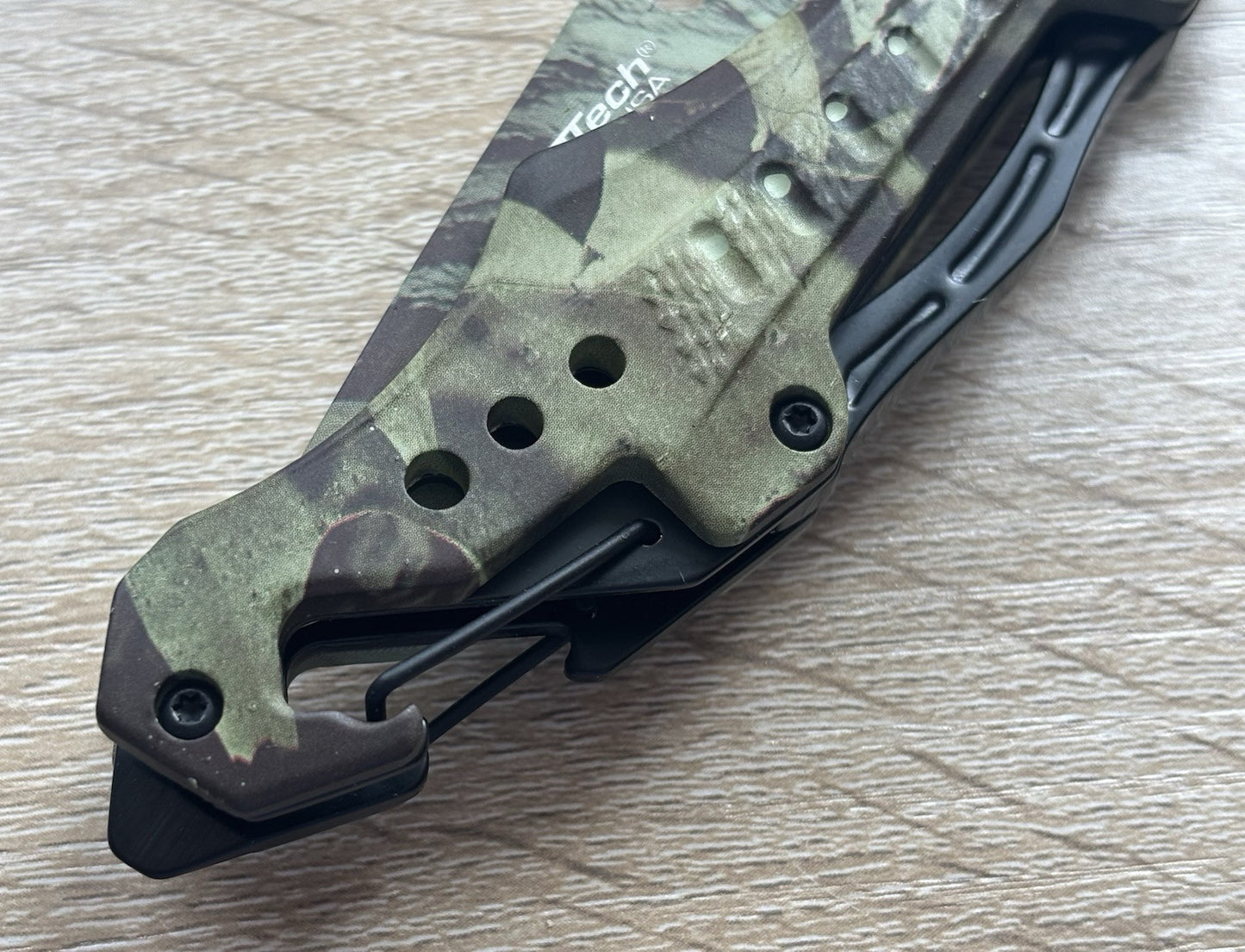 8” Pocket Knife Full Size Camo 3.5” Blade Liner Lock Assisted Folding Knife