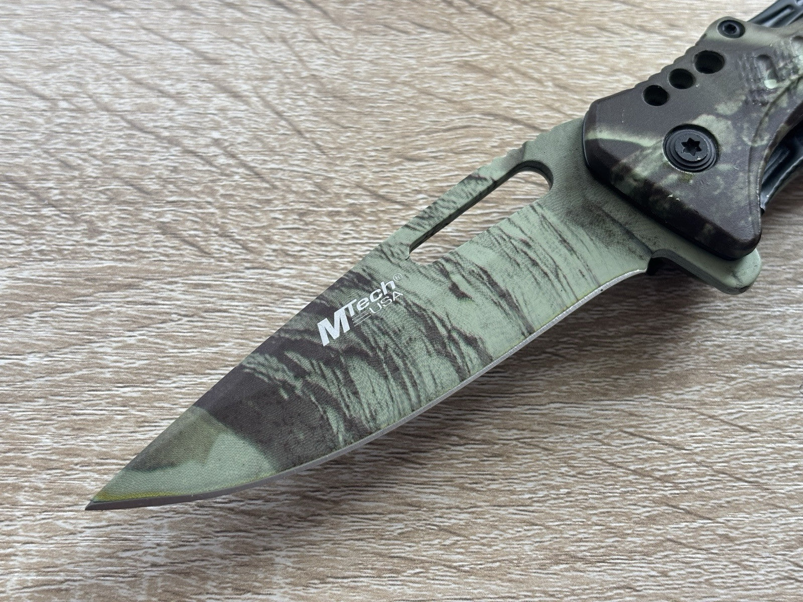 8” Pocket Knife Full Size Camo 3.5” Blade Liner Lock Assisted Folding Knife