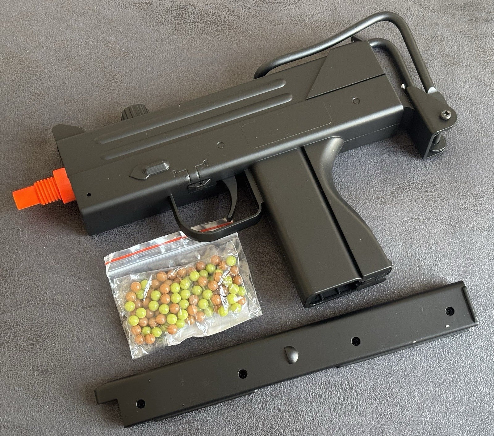 M42F  Airsoft Uzi Gun 26 Round Mag 6mm Bbs 220 FPS Spring Powered Double Eagle