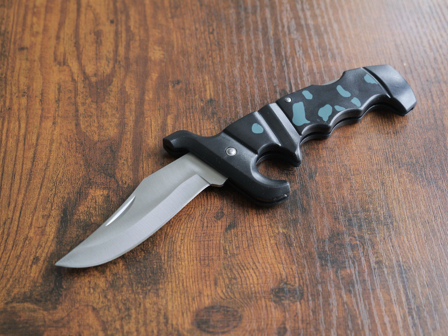 Full Size Pocket Knife Classic Style OG Camo Lock Back Combat Knife Manual Edc