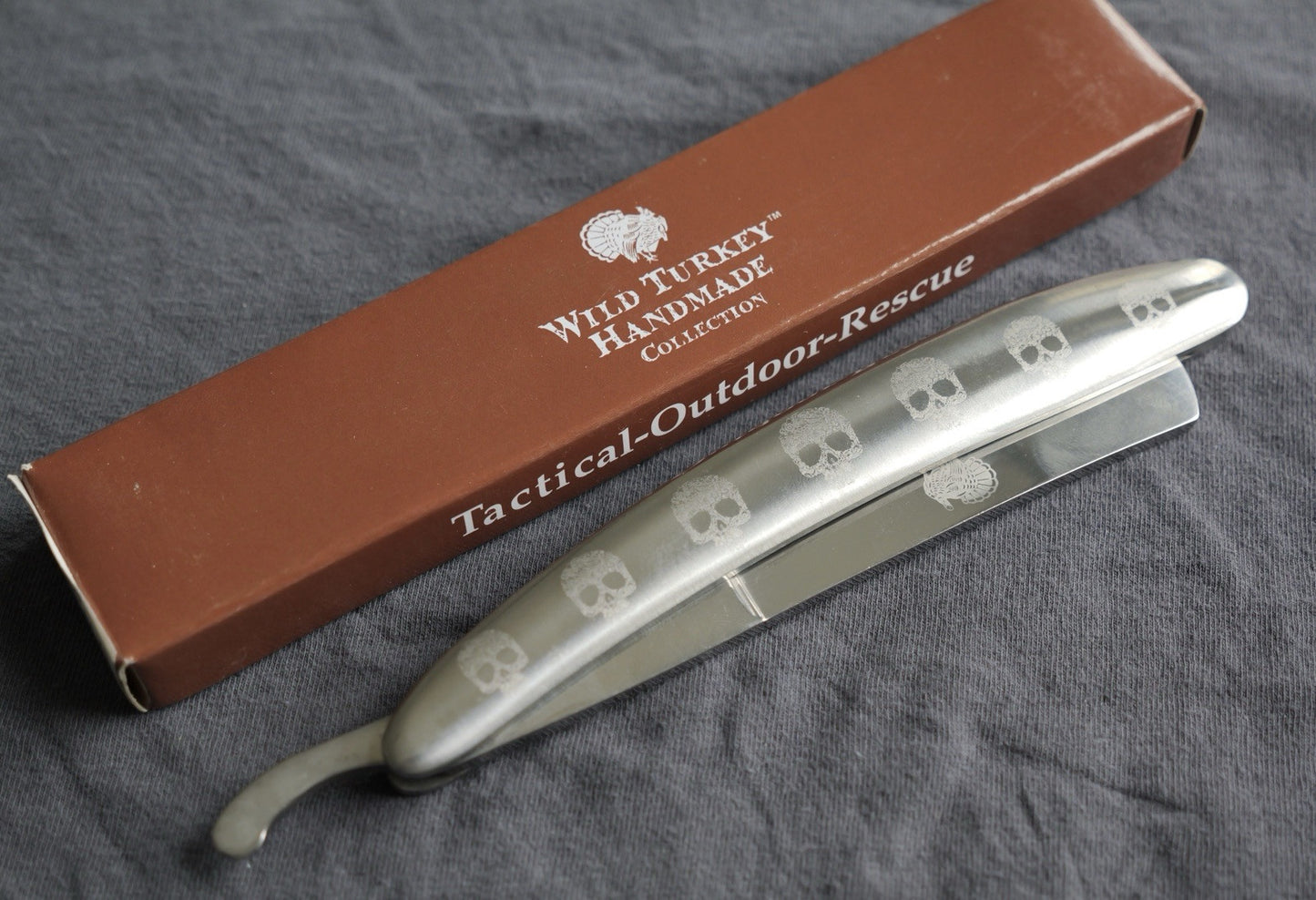 OG Vintage Shaving Straight Razor Chrome Mirror Finish Wood Handle Skulls Barber