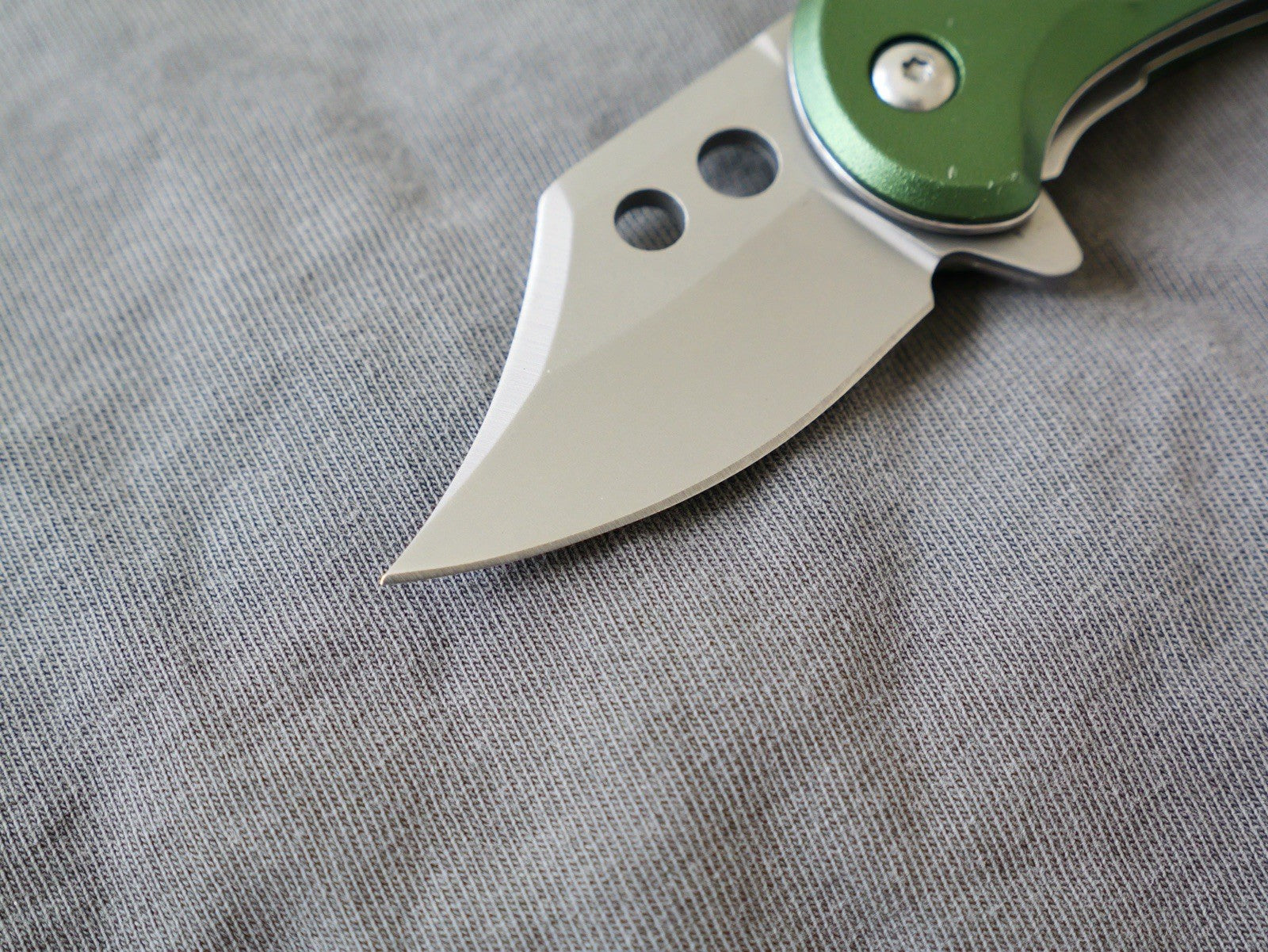 3” Mini Pocket Knife Green Manual Opening Full Metal Mcbee Style Small 2” Blade