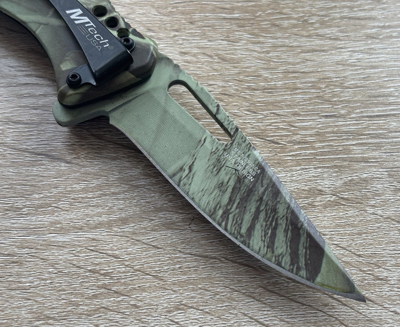 8” Pocket Knife Full Size Camo 3.5” Blade Liner Lock Assisted Folding Knife